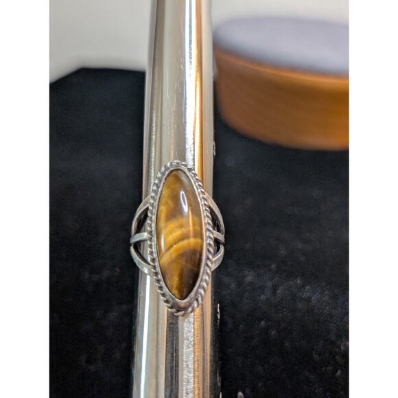 Vintage Sterling Silver Tiger's Eye Long Oval Native American Ring Size 4 - Picture 7 of 10